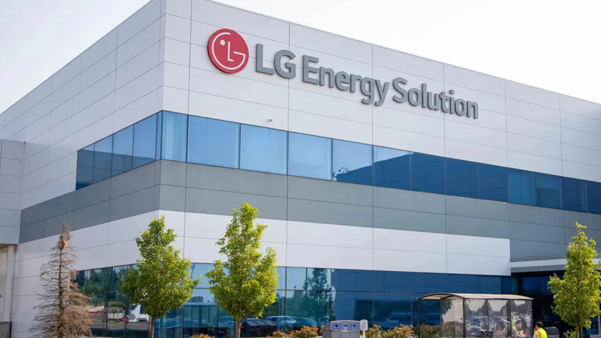 Dead Batteries, New Power: The EV Supply Chain Reinvented